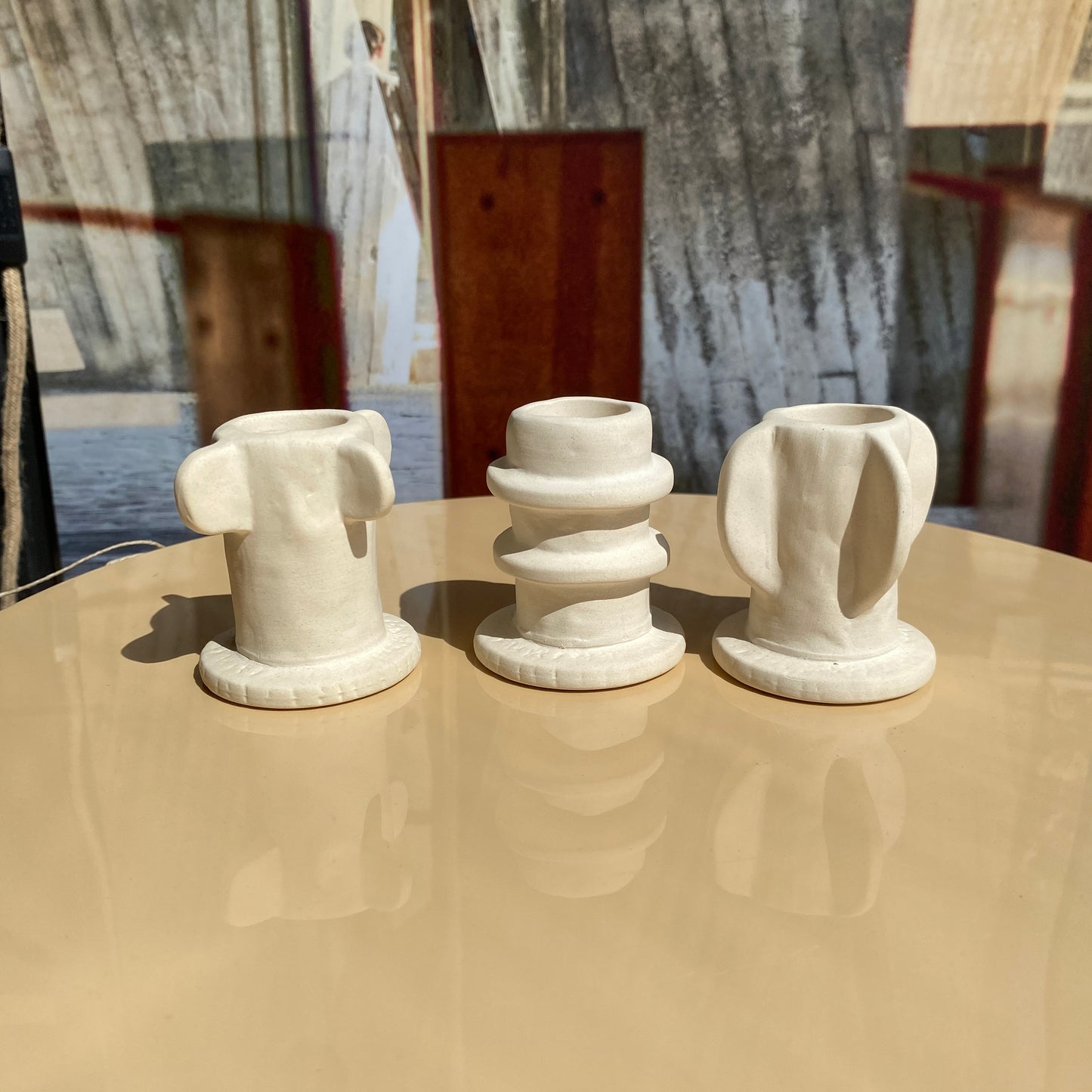 BOUGEOIR EN GRÈS BLANC