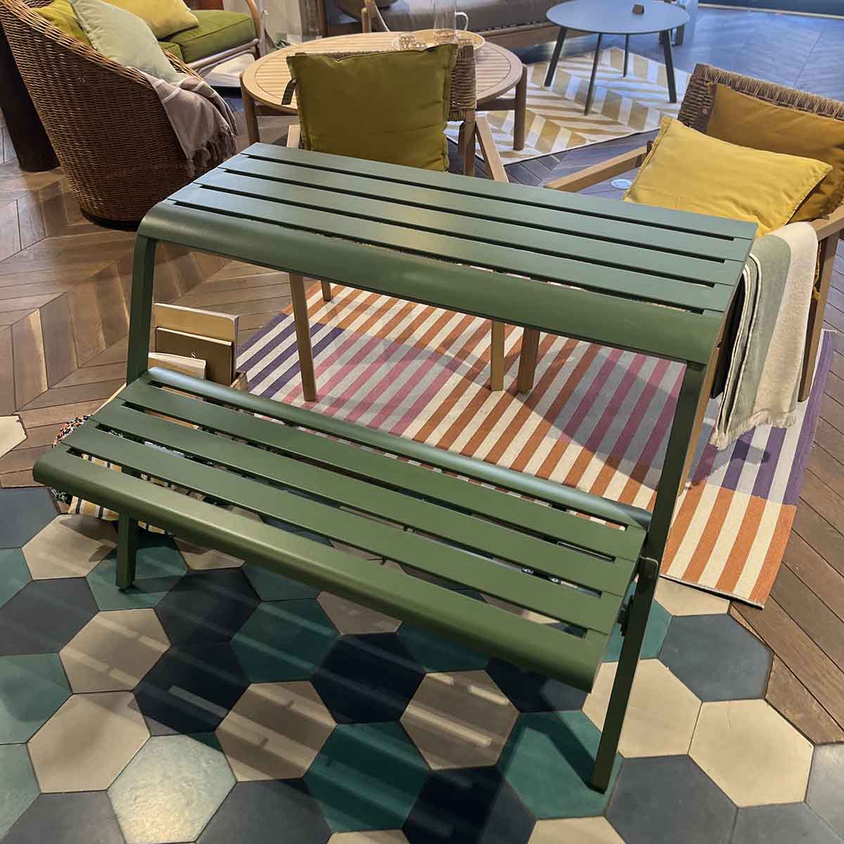 ENSEMBLE TABLE ET BANC