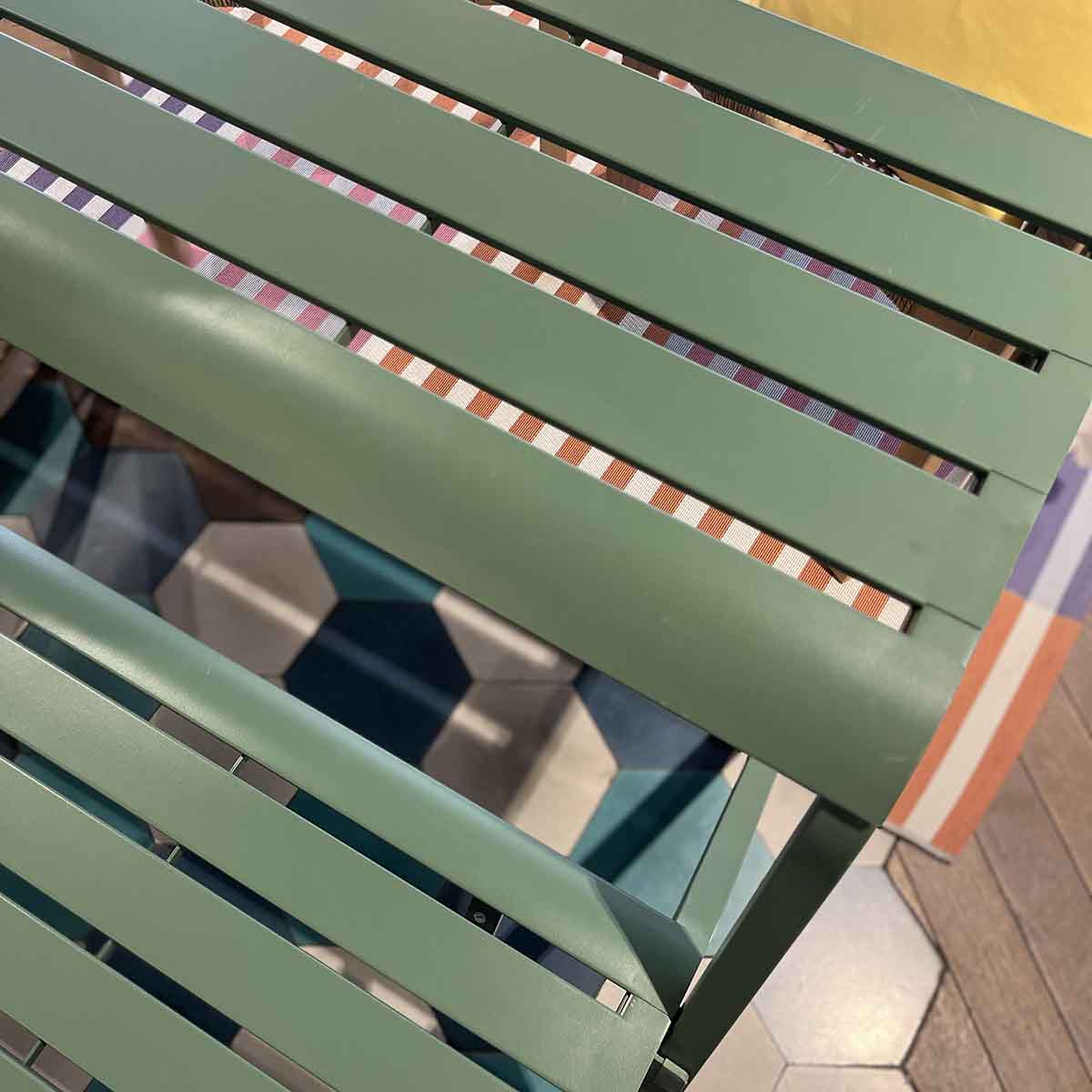 ENSEMBLE TABLE ET BANC