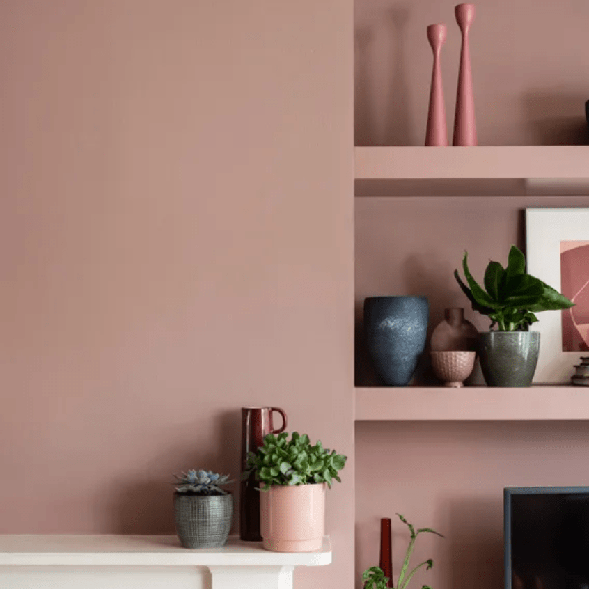 SULKING ROOM PINK N°295