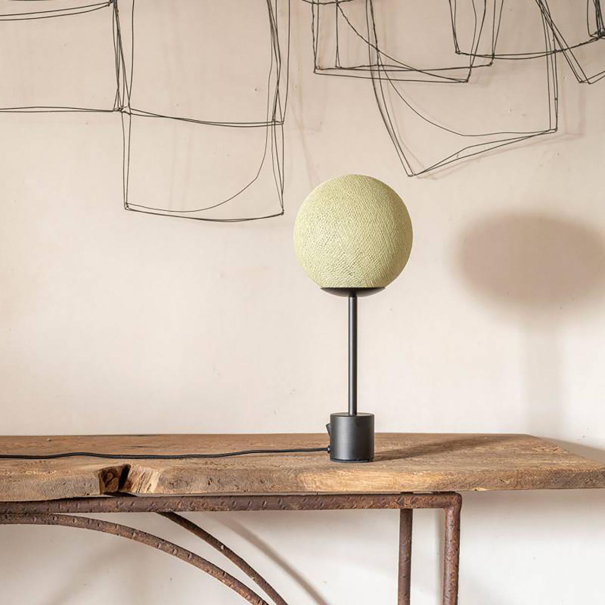 LAMPE APAPA BASE NOIRE