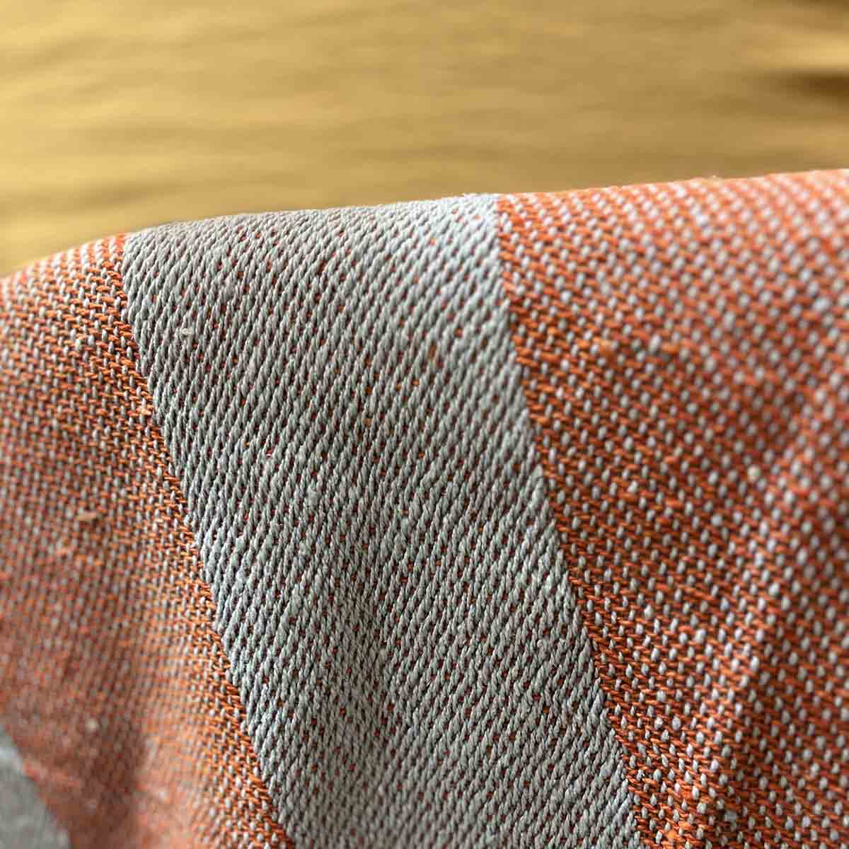 PLAID À RAYURES