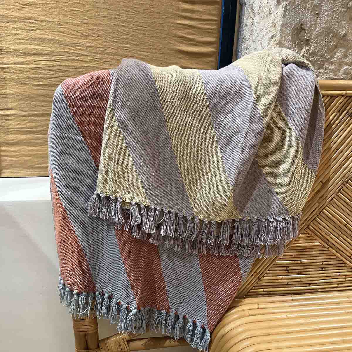 PLAID À RAYURES