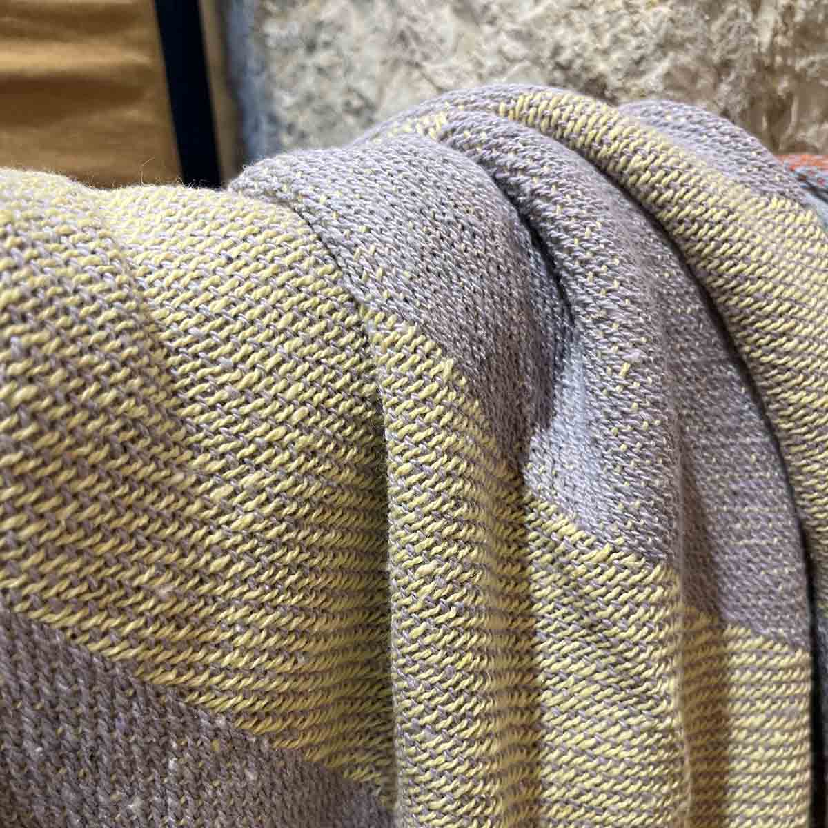 PLAID À RAYURES