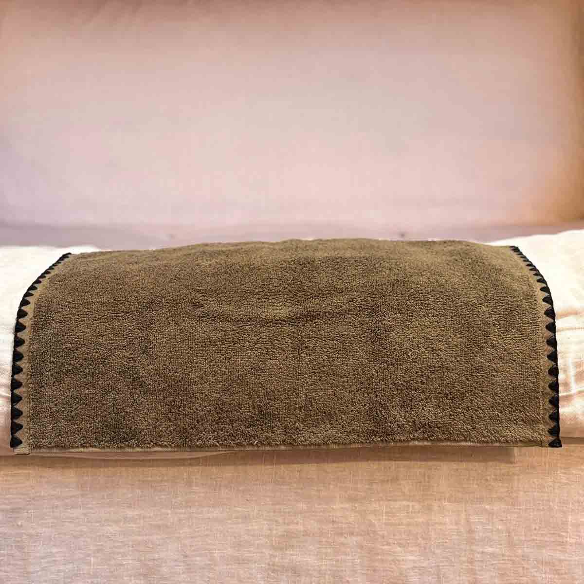 SERVIETTE INVITÉ