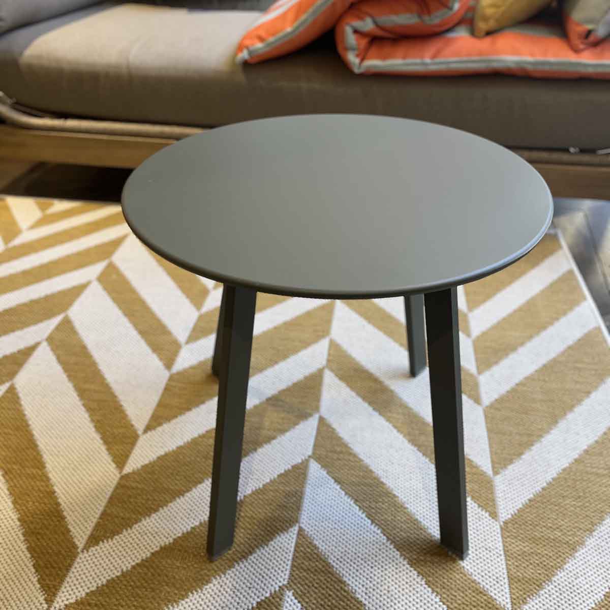 TABLE D'APPOINT MÉTAL VERT