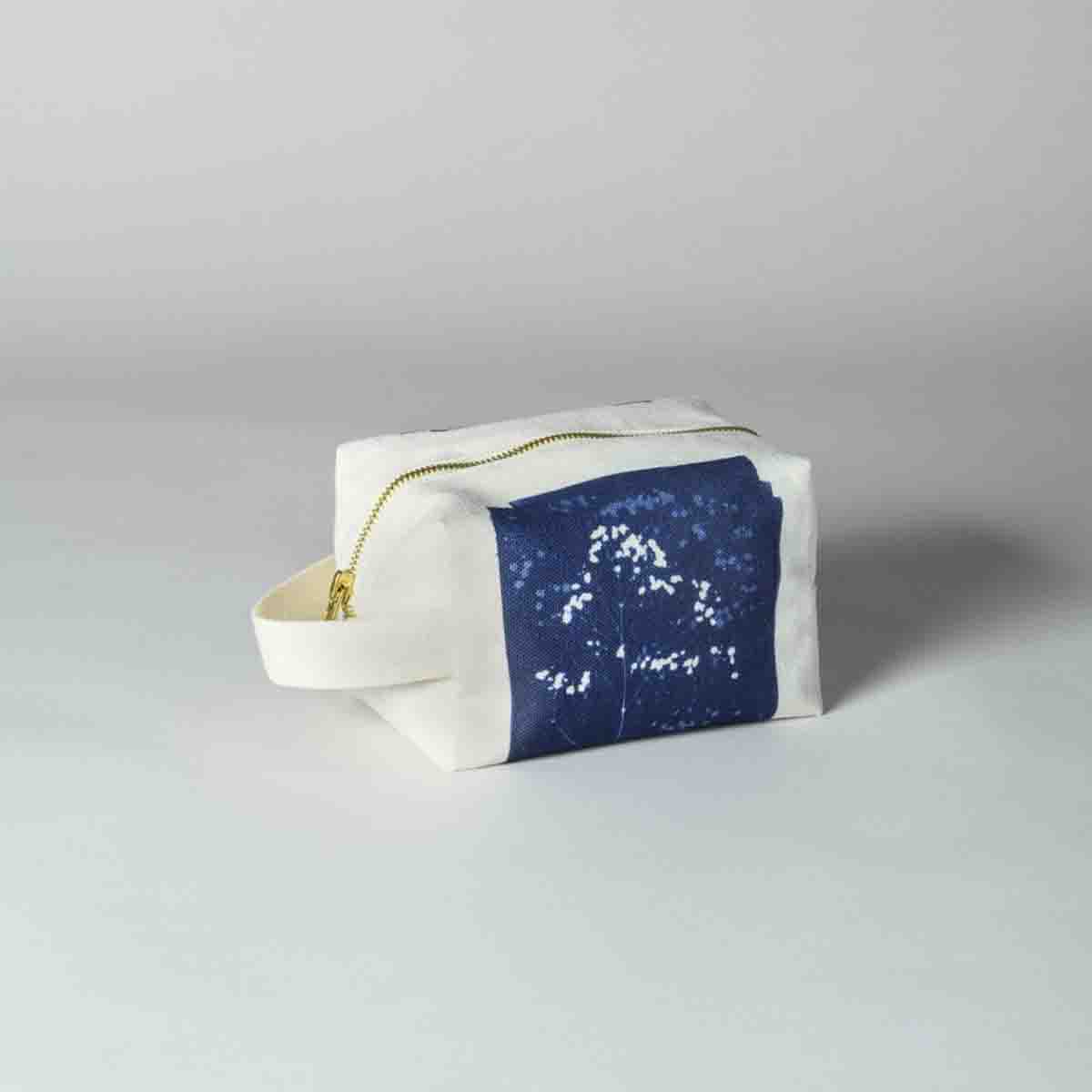 TROUSSE CUBE CYANO