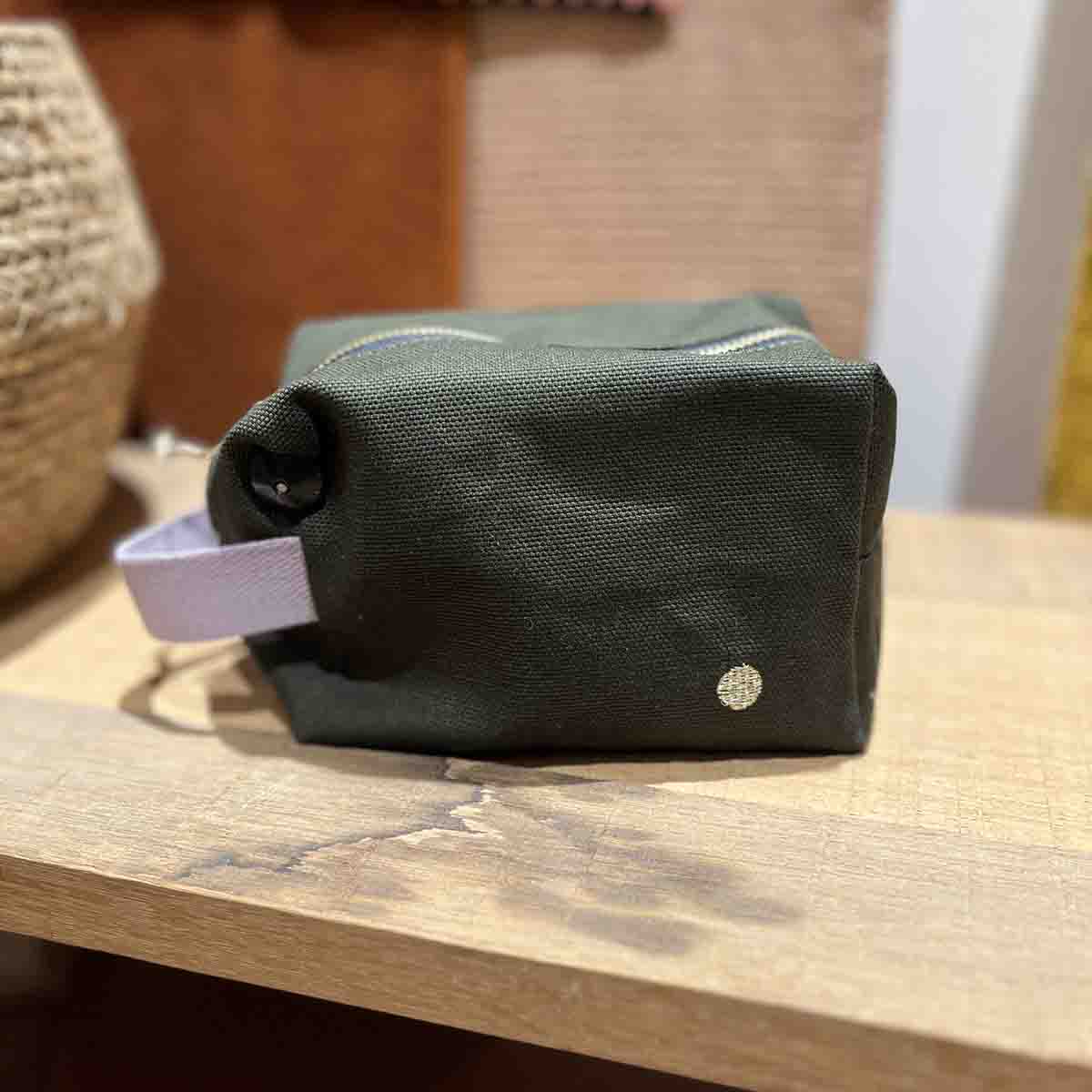 TROUSSE IONA KALE