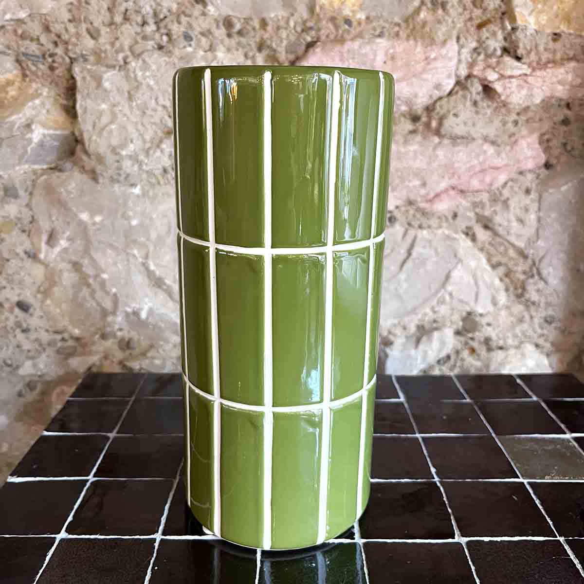 VASE KARO KAKI