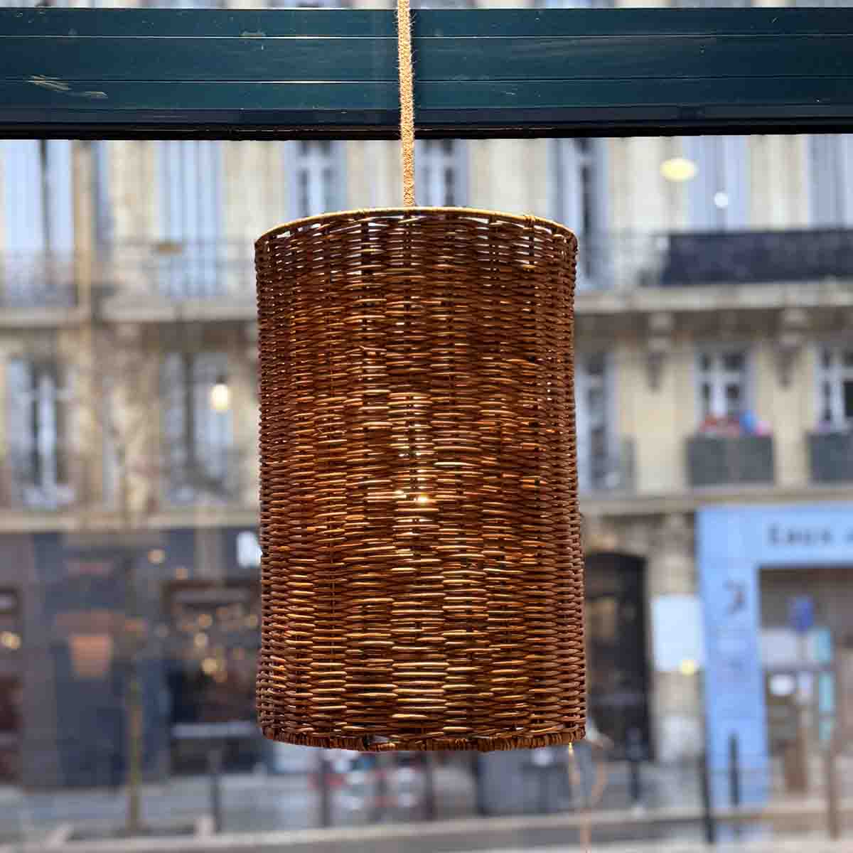 ABAT JOUR ROTIN MARRON