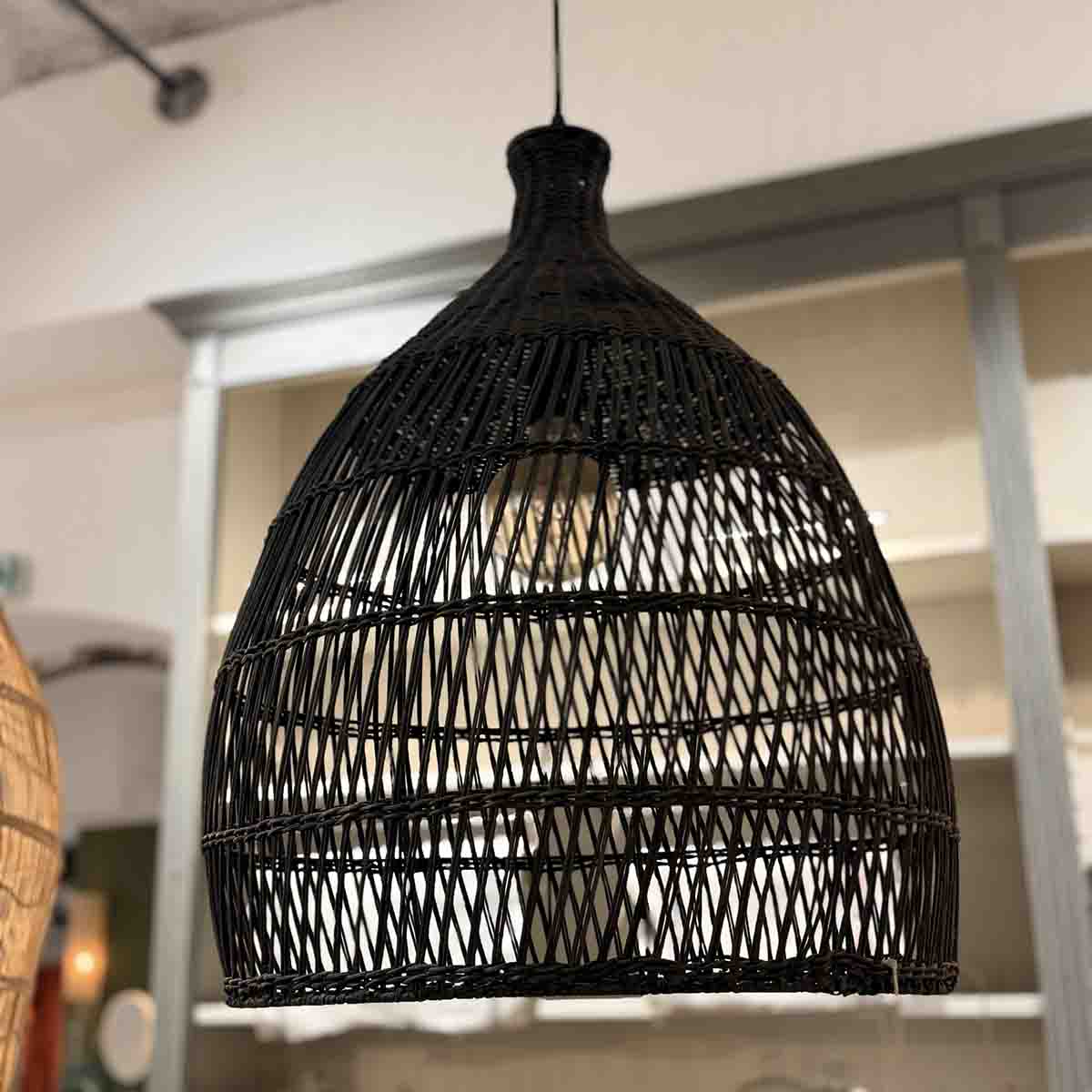 SUSPENSION ROTIN NOIR