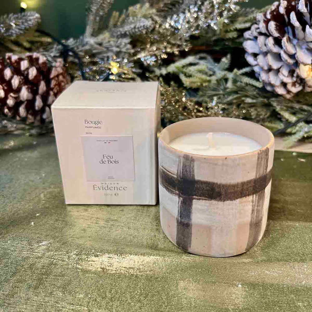 
                      
                        BOUGIE HIVER - PETITE
                      
                    