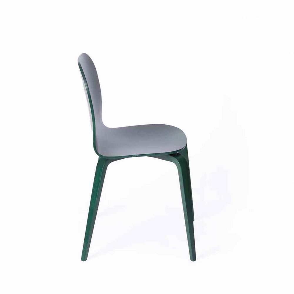 
                      
                        CHAISE CL10B
                      
                    