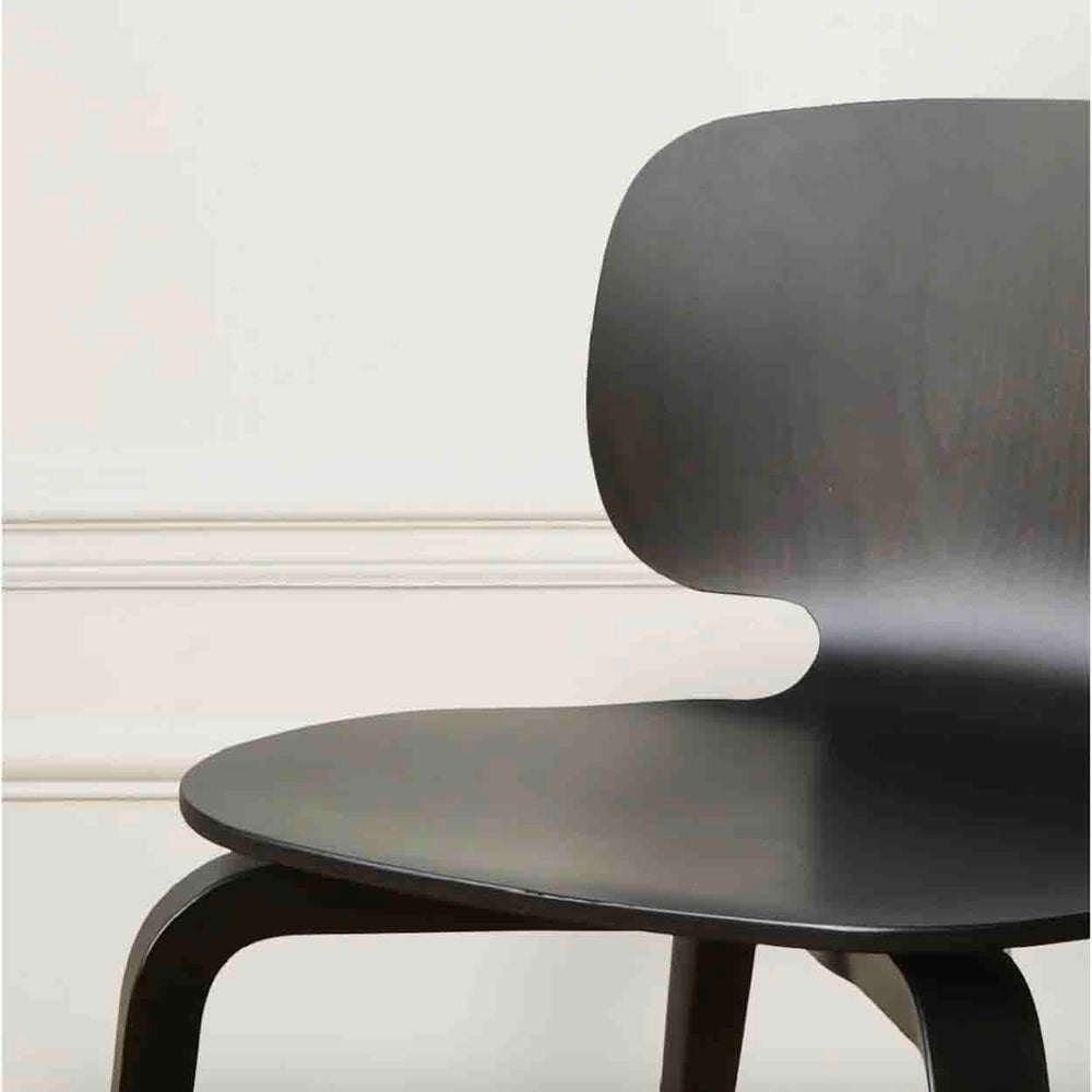 
                      
                        CHAISE H10
                      
                    