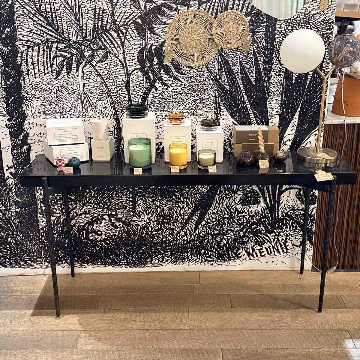 CONSOLE EN BOIS LAQUÉE