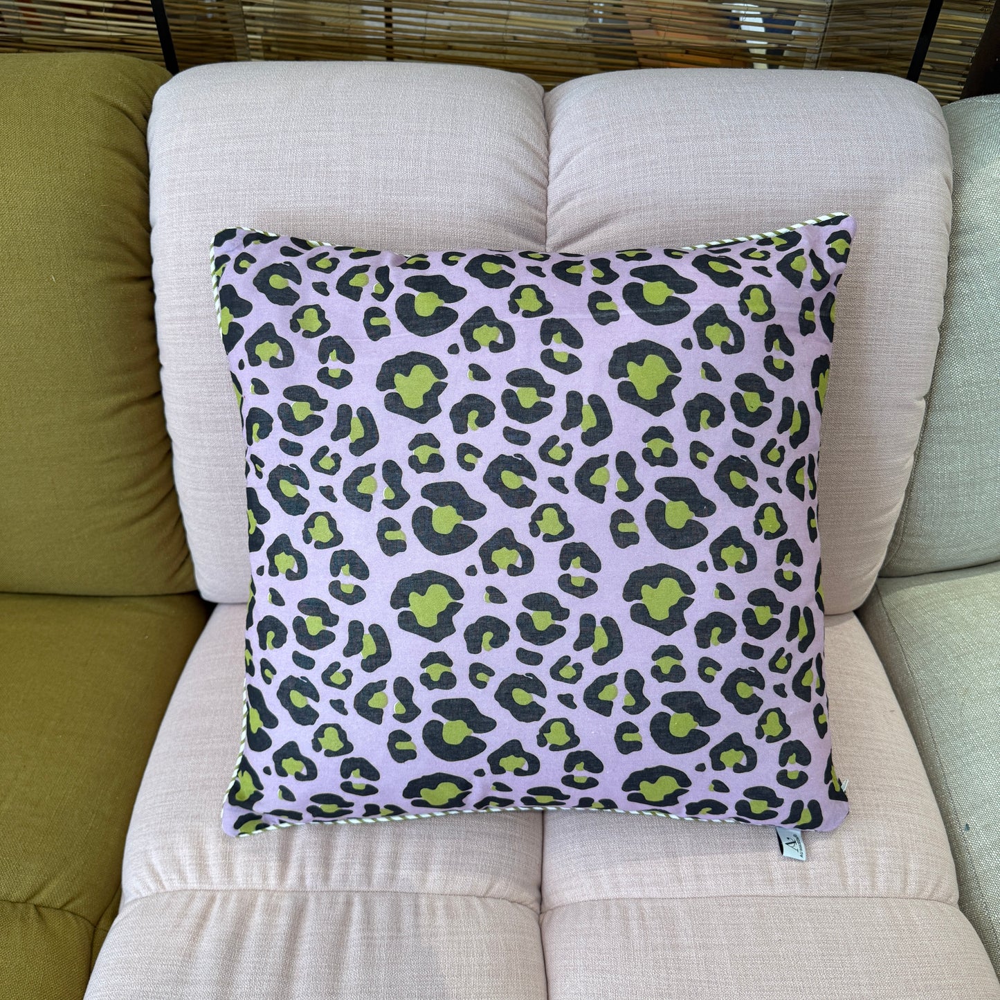 COUSSIN IMPRIMÉ LÉOPARD