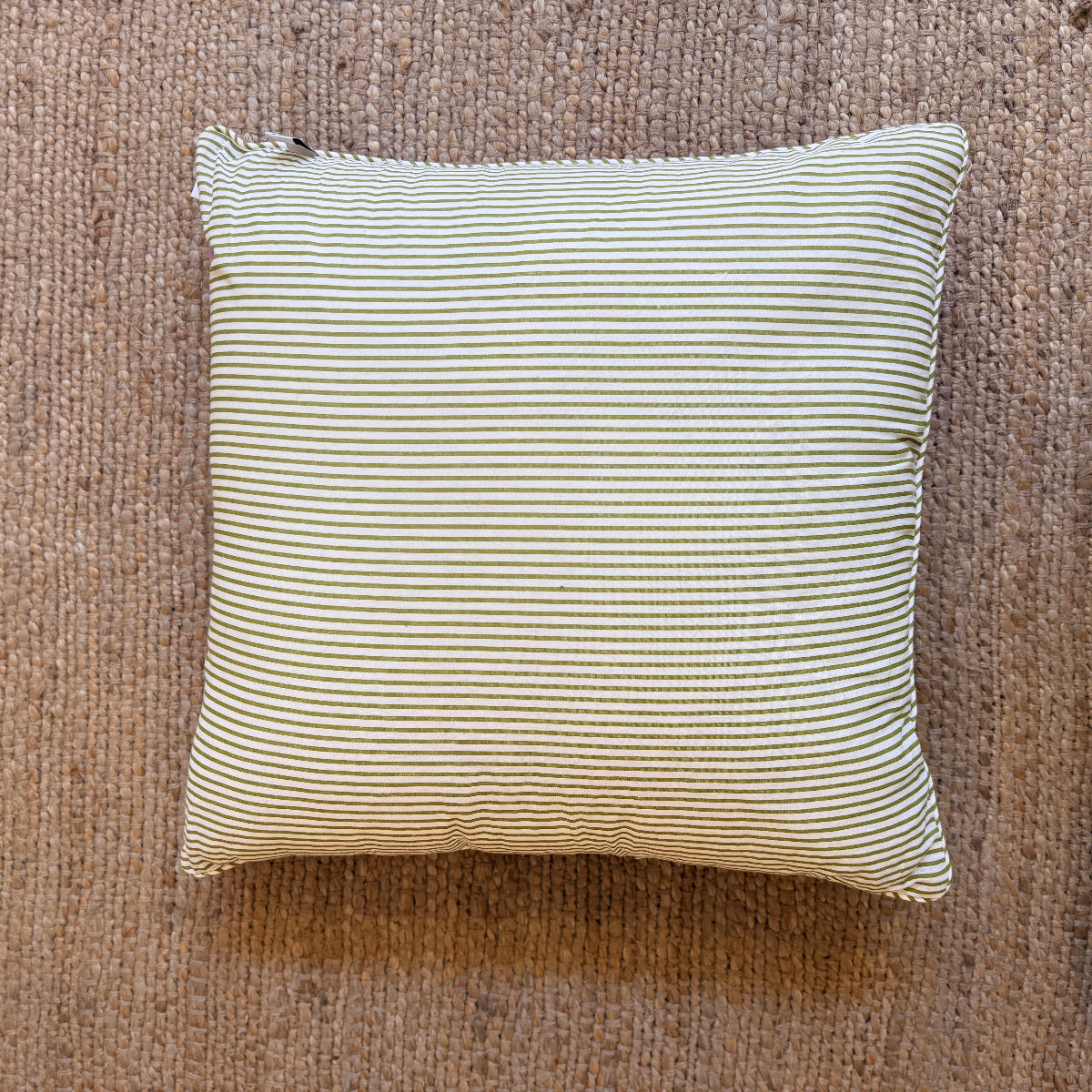 COUSSIN IMPRIMÉ LÉOPARD / RAYURE