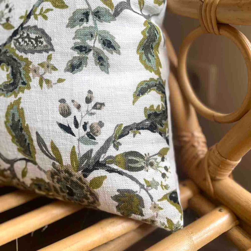 
                      
                        COUSSIN 45x45 - FLORAL
                      
                    