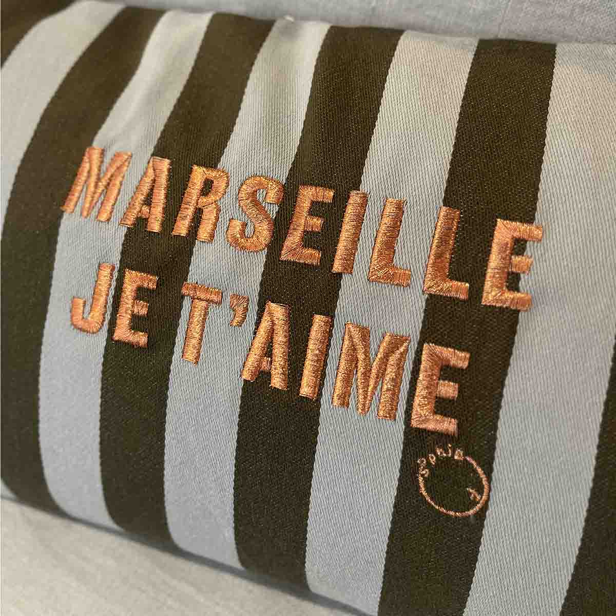 COUSSIN MARSEILLE JE T'AIME