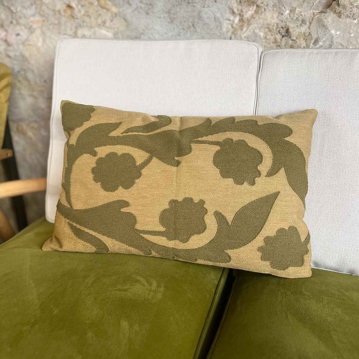 COUSSIN RELIEF