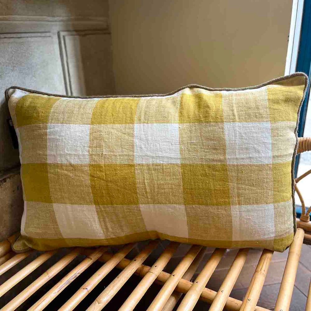 
                      
                        COUSSIN 50x80 - KARO
                      
                    