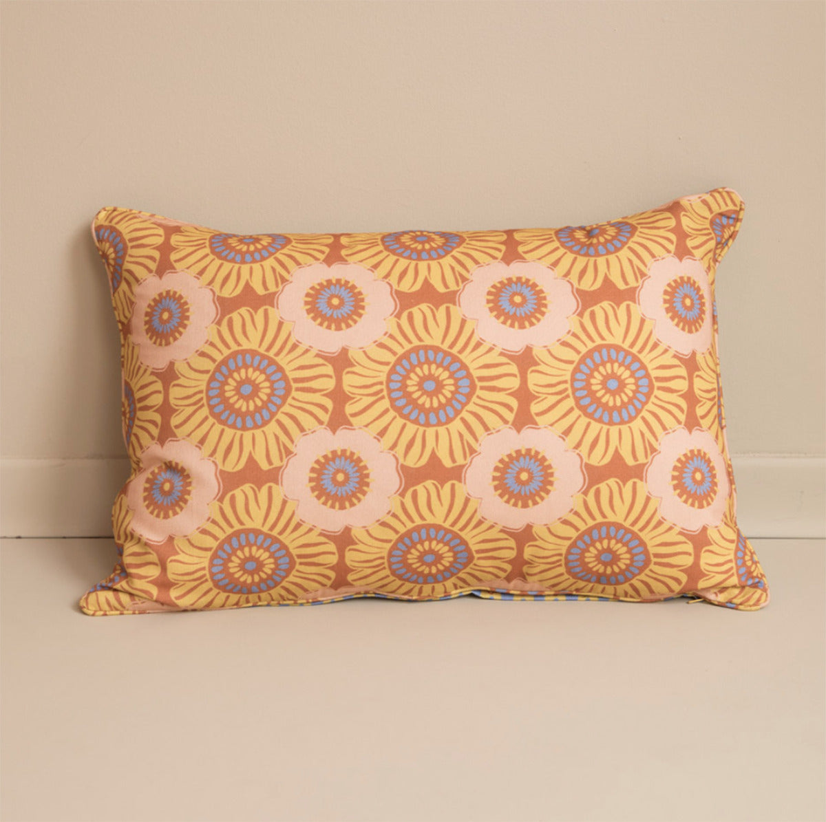 COUSSIN VICTORIA
