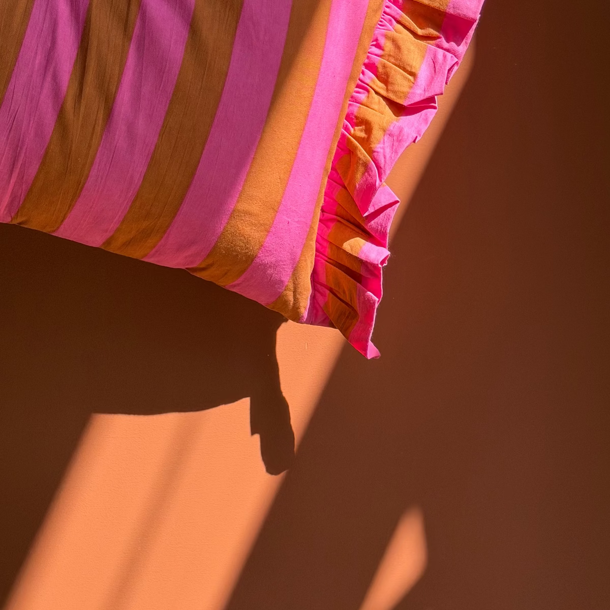 COUSSIN ROSE / BRUN