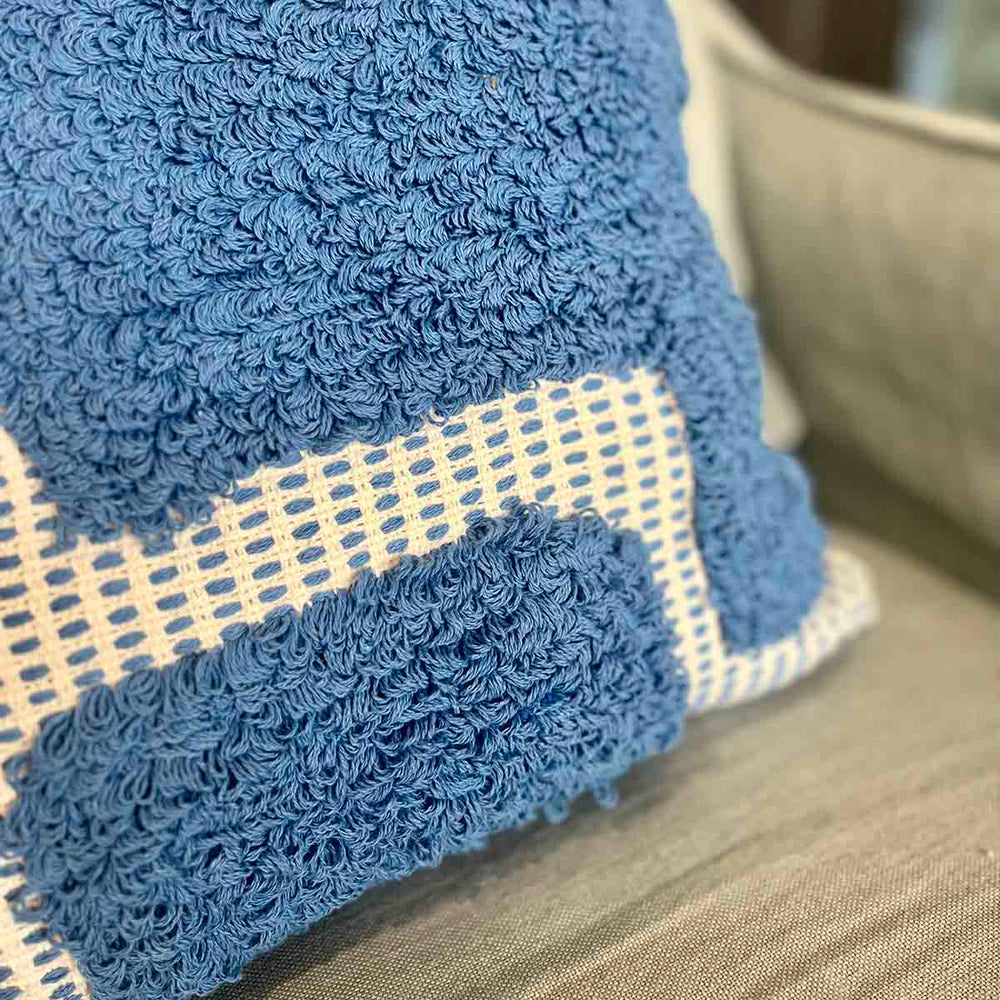 
                      
                        COUSSIN TUFTÉ
                      
                    