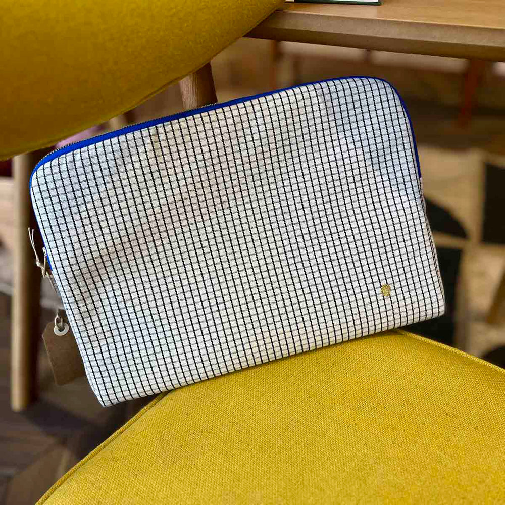 POCHETTE ORDINATEUR CARREAUX