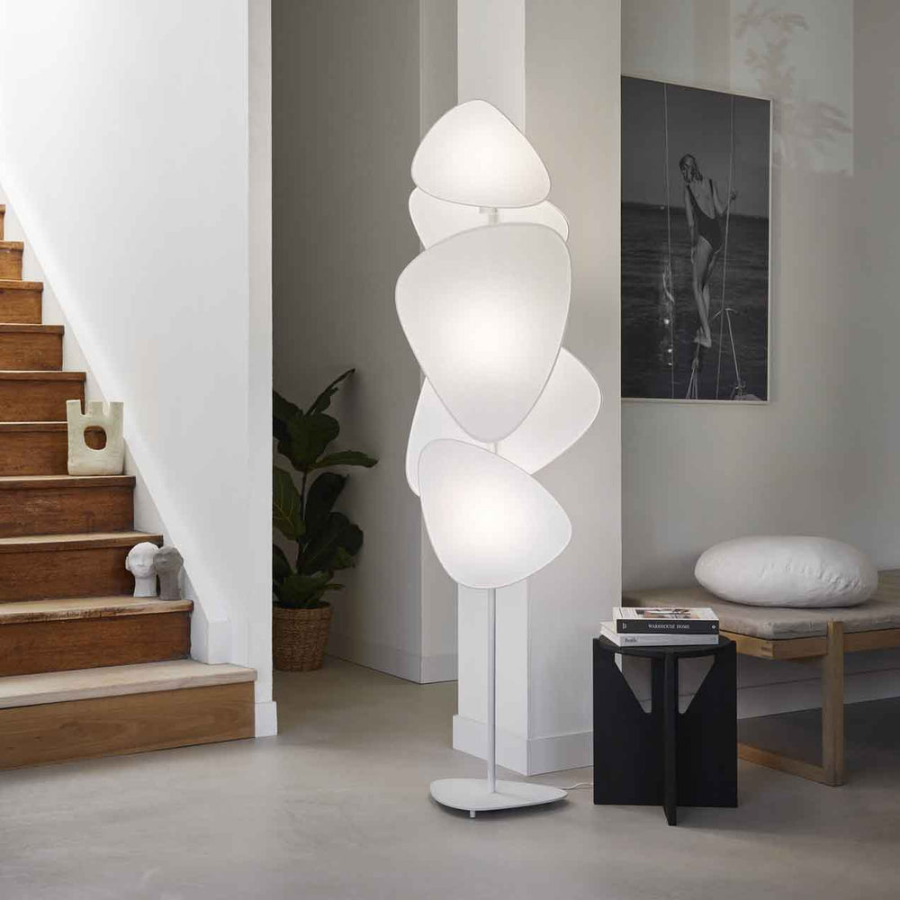 
                      
                        LAMPADAIRE SCREEN
                      
                    