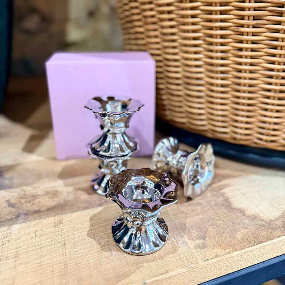 
                      
                        LOT DE 4 COQUETIER CHROME
                      
                    