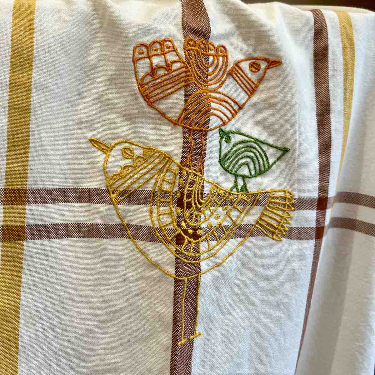 NAPPE BRODERIE OISEAU