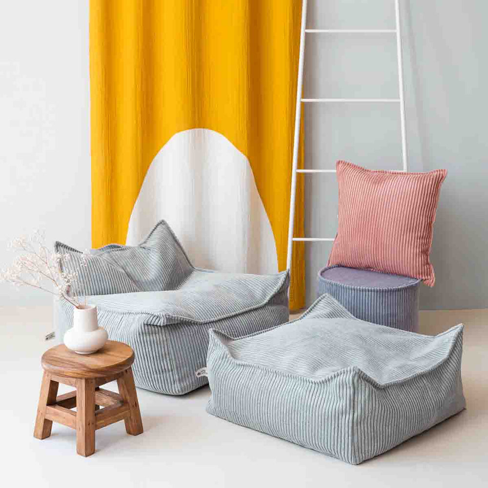
                      
                        POUF CARRÉ - VELOURS CÔTELÉ
                      
                    