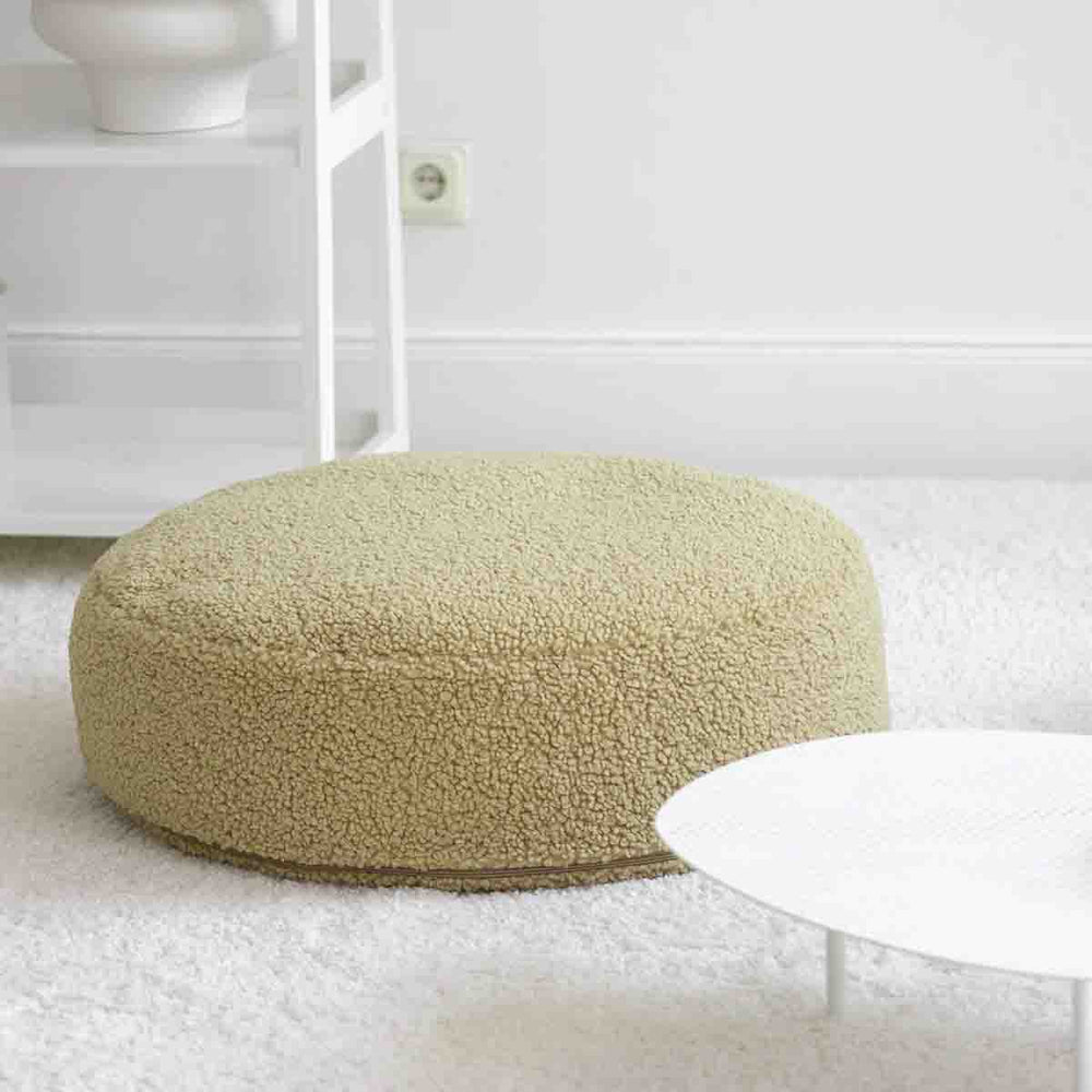 
                      
                        POUF ROND - BOUCLETTE
                      
                    