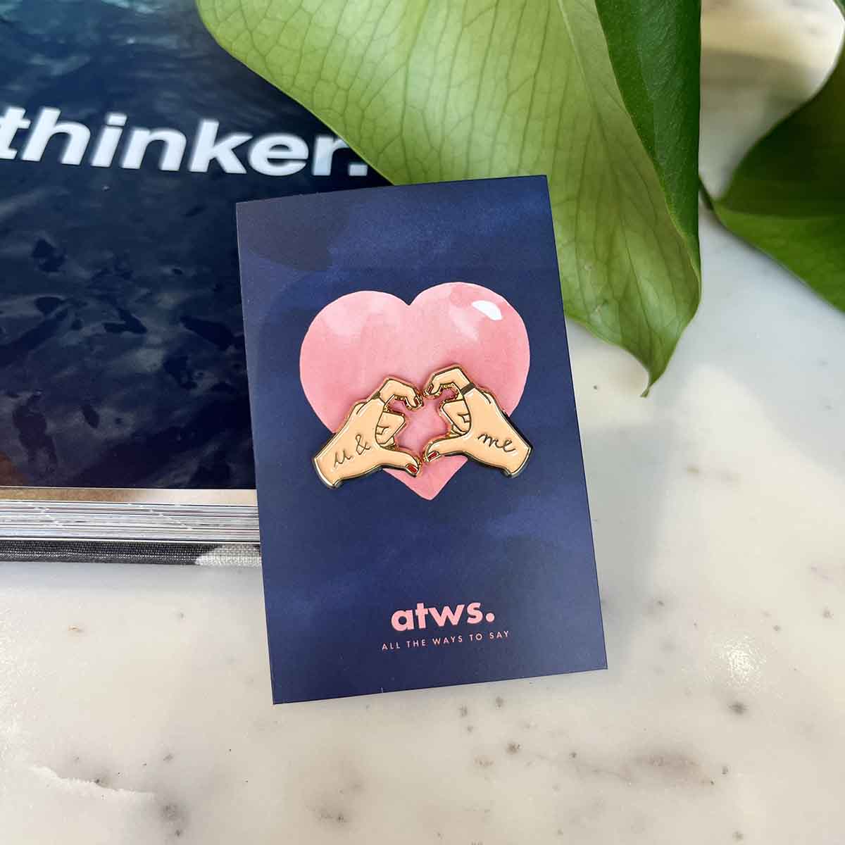 PINS - AMOUR