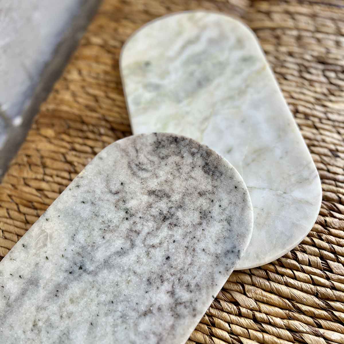 PLANCHE EN MARBRE - OVALE