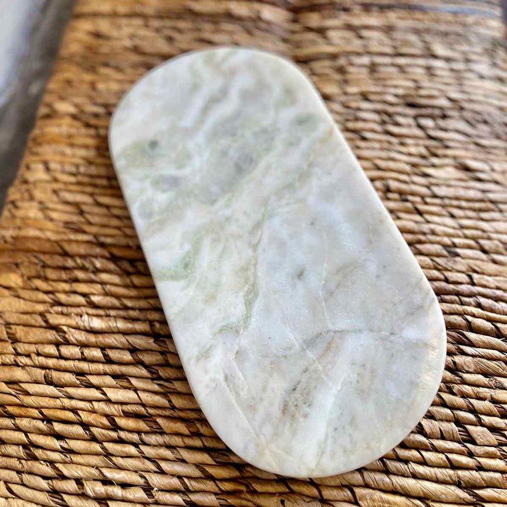 
                      
                        PLANCHE EN MARBRE - OVALE
                      
                    