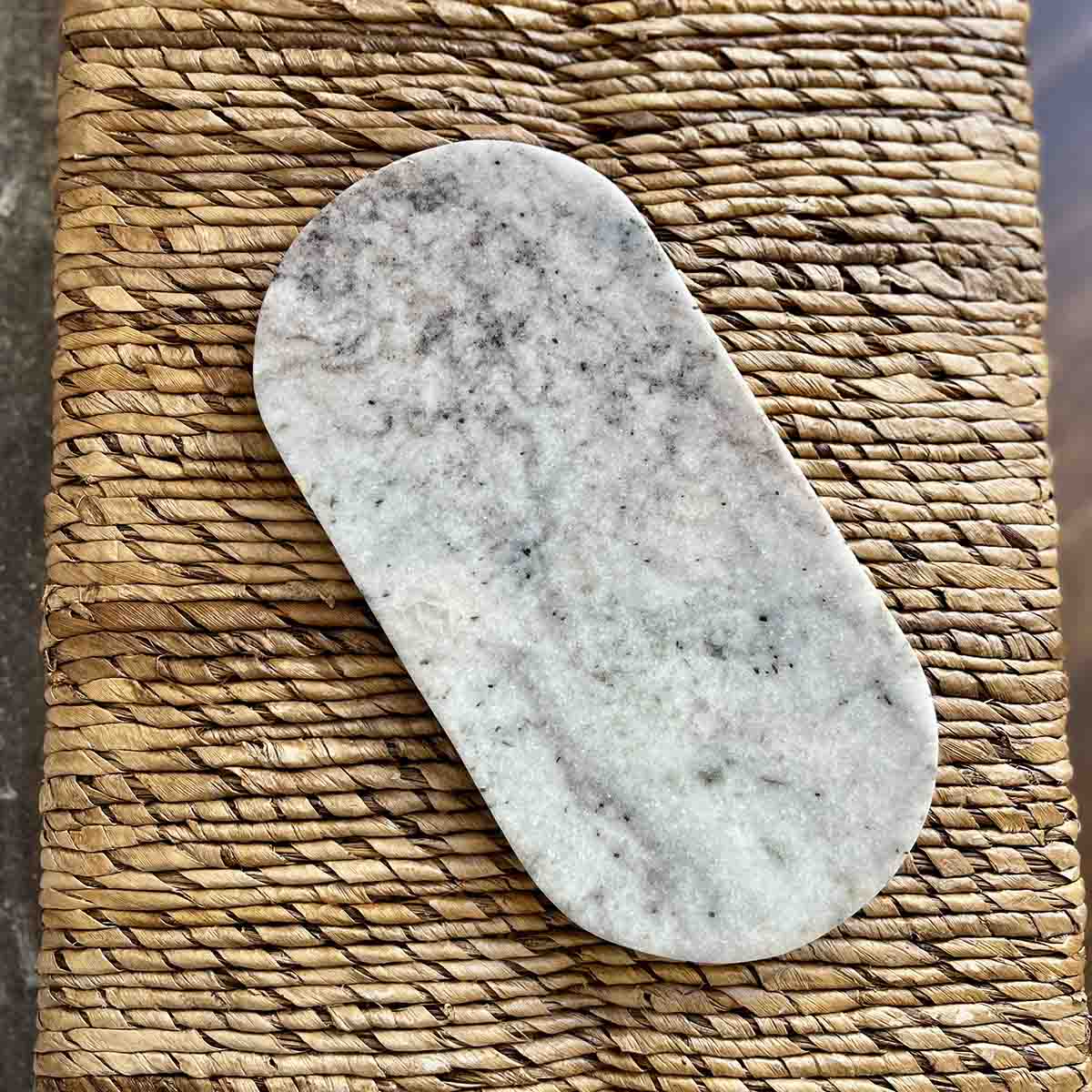 PLANCHE EN MARBRE - OVALE