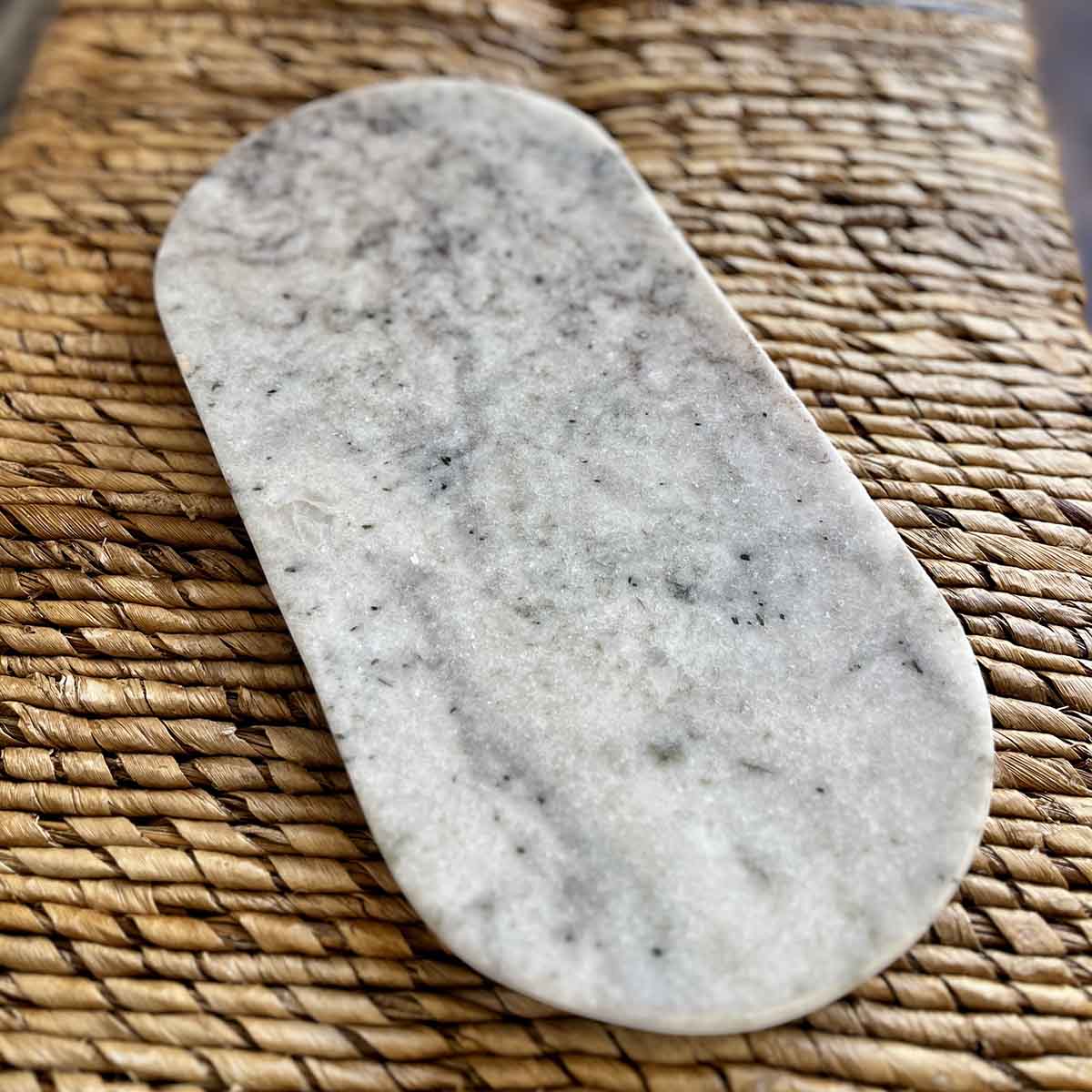 PLANCHE EN MARBRE - OVALE