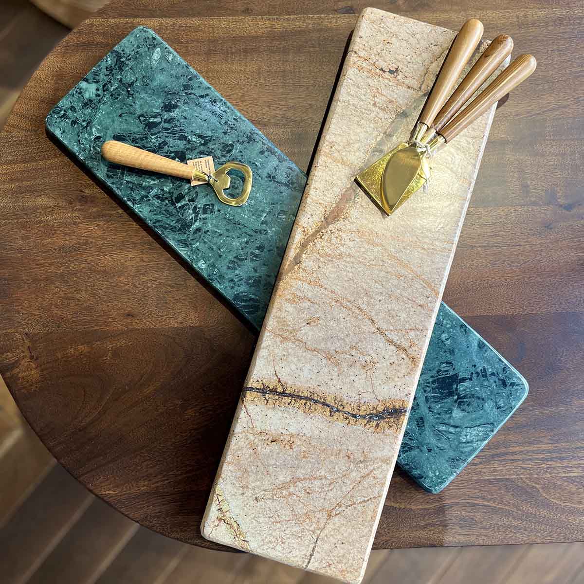 LONGUE PLANCHE EN MARBRE