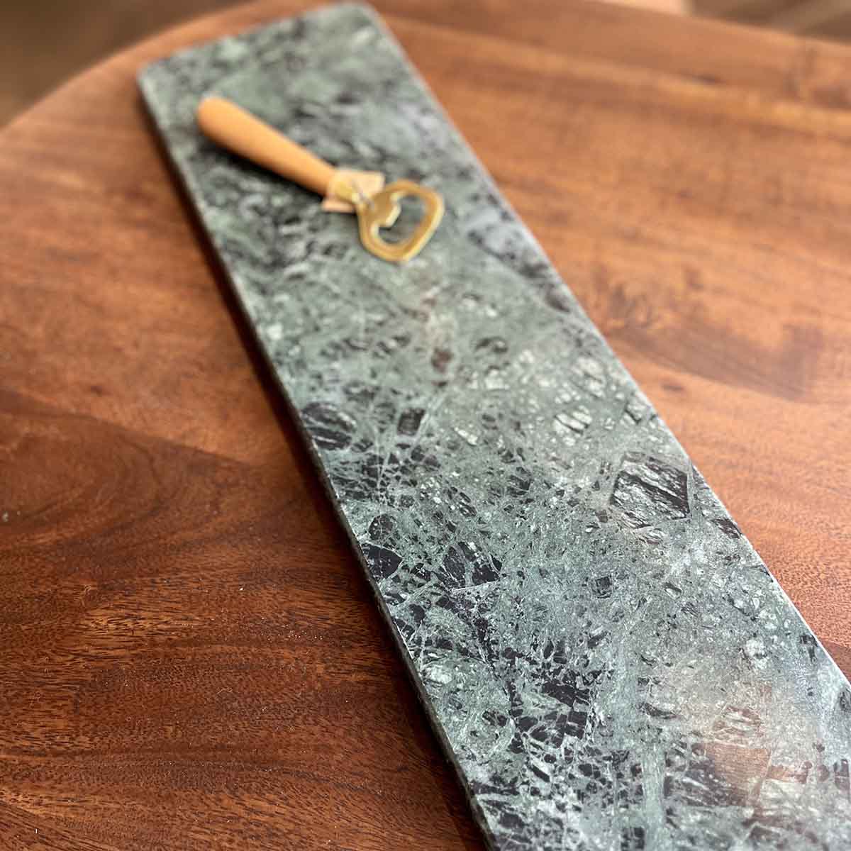 LONGUE PLANCHE EN MARBRE