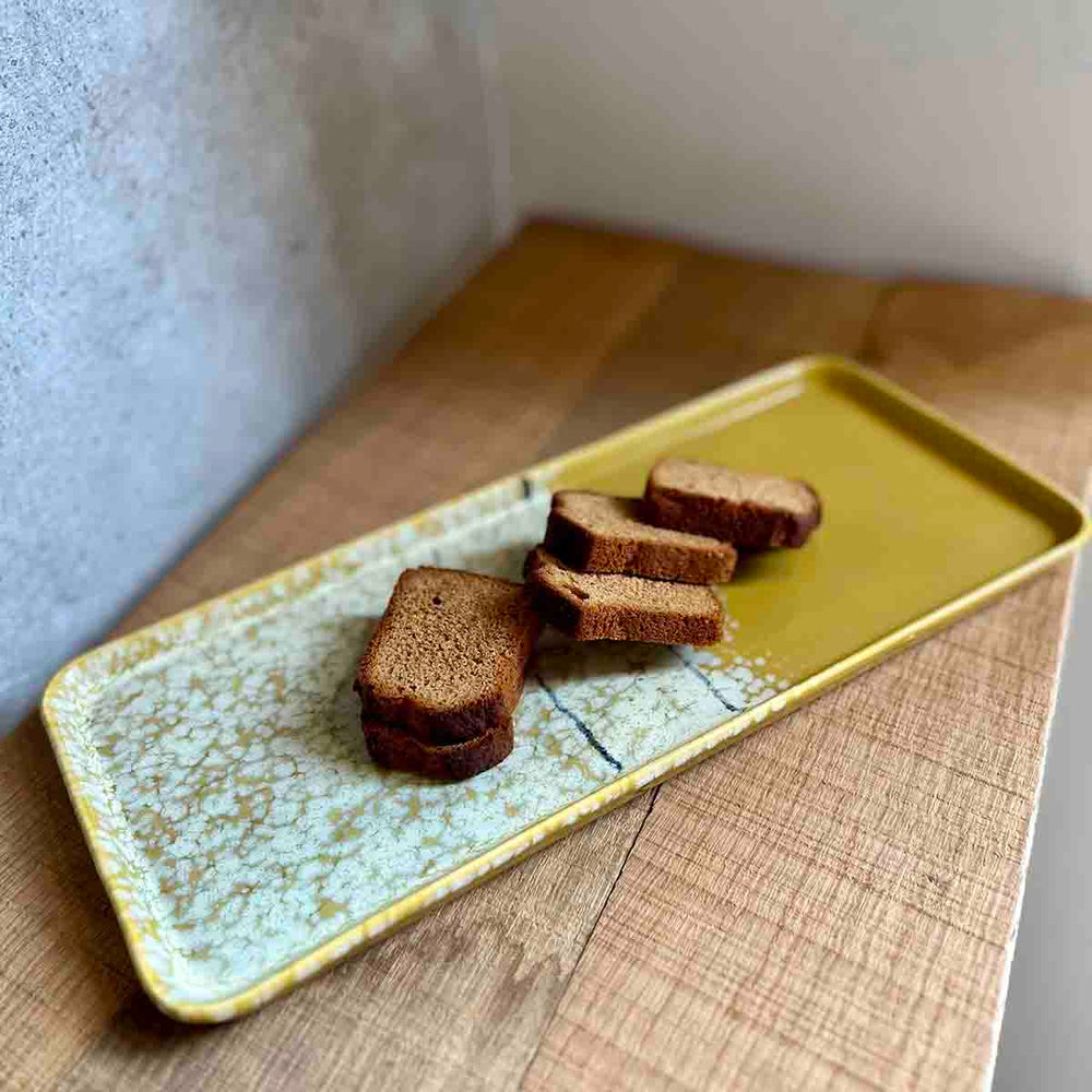 
                      
                        PLAT À CAKE 70S
                      
                    