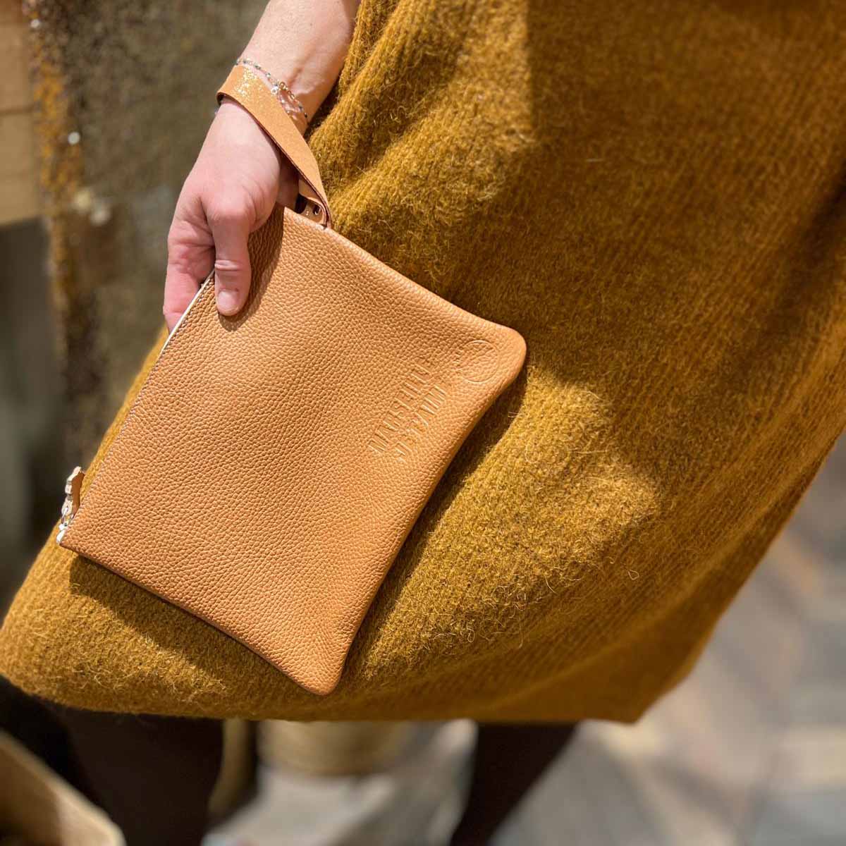 POCHETTE EN CUIR - MARSEILLE JE T'AIME