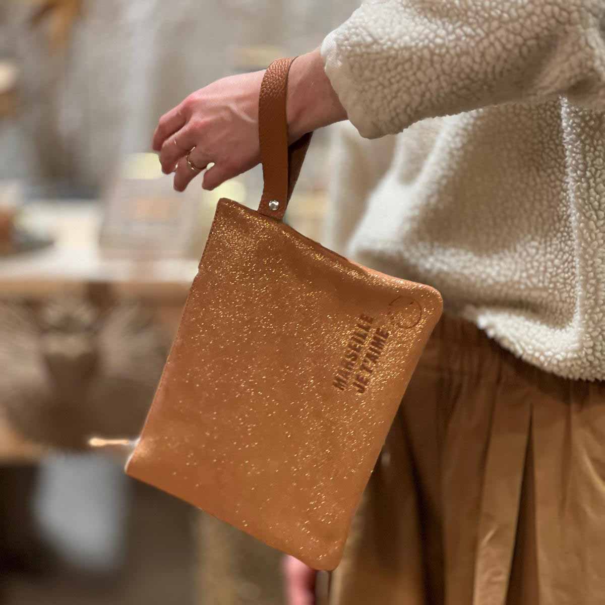 POCHETTE EN CUIR - MARSEILLE JE T'AIME