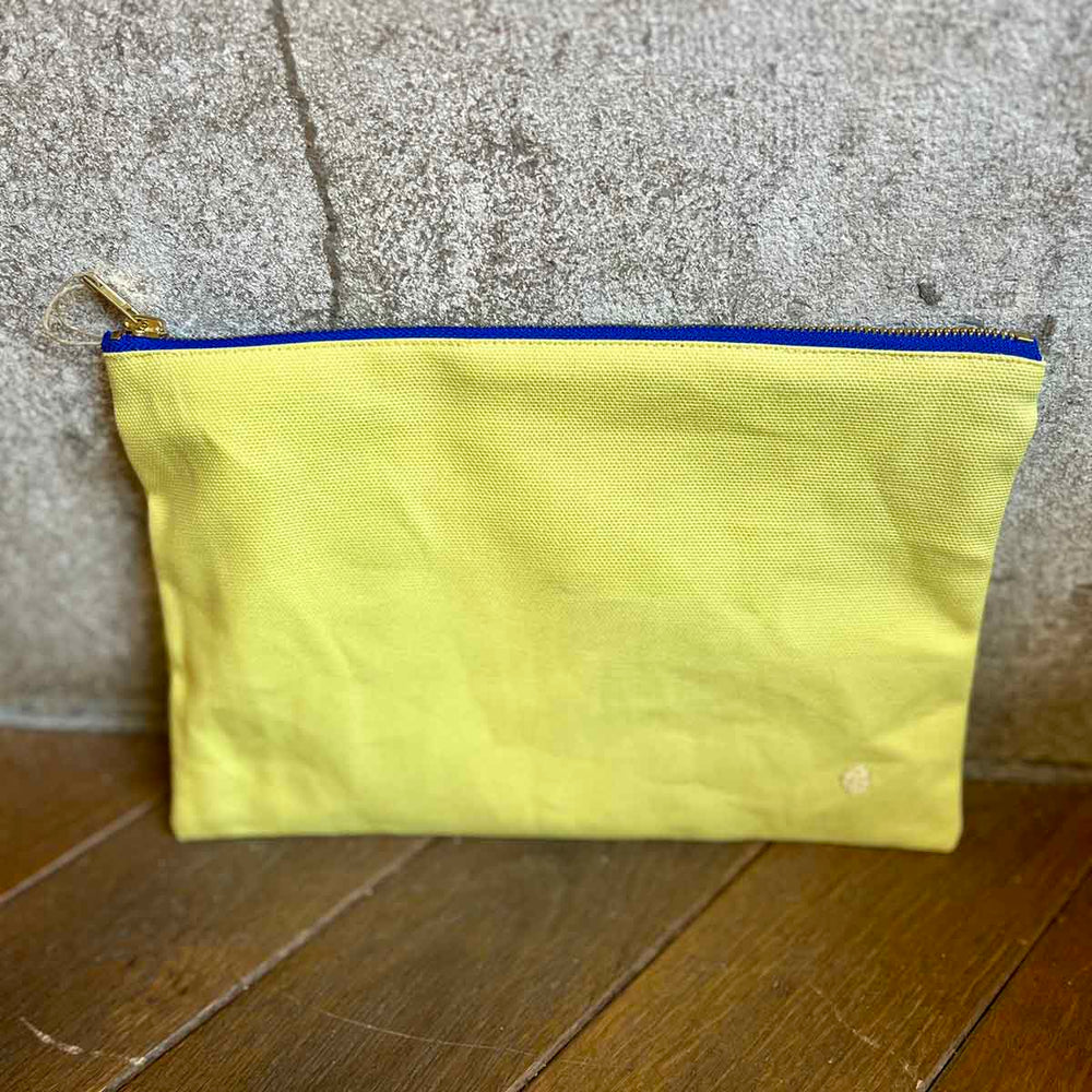 
                      
                        POCHETTE COLOR
                      
                    