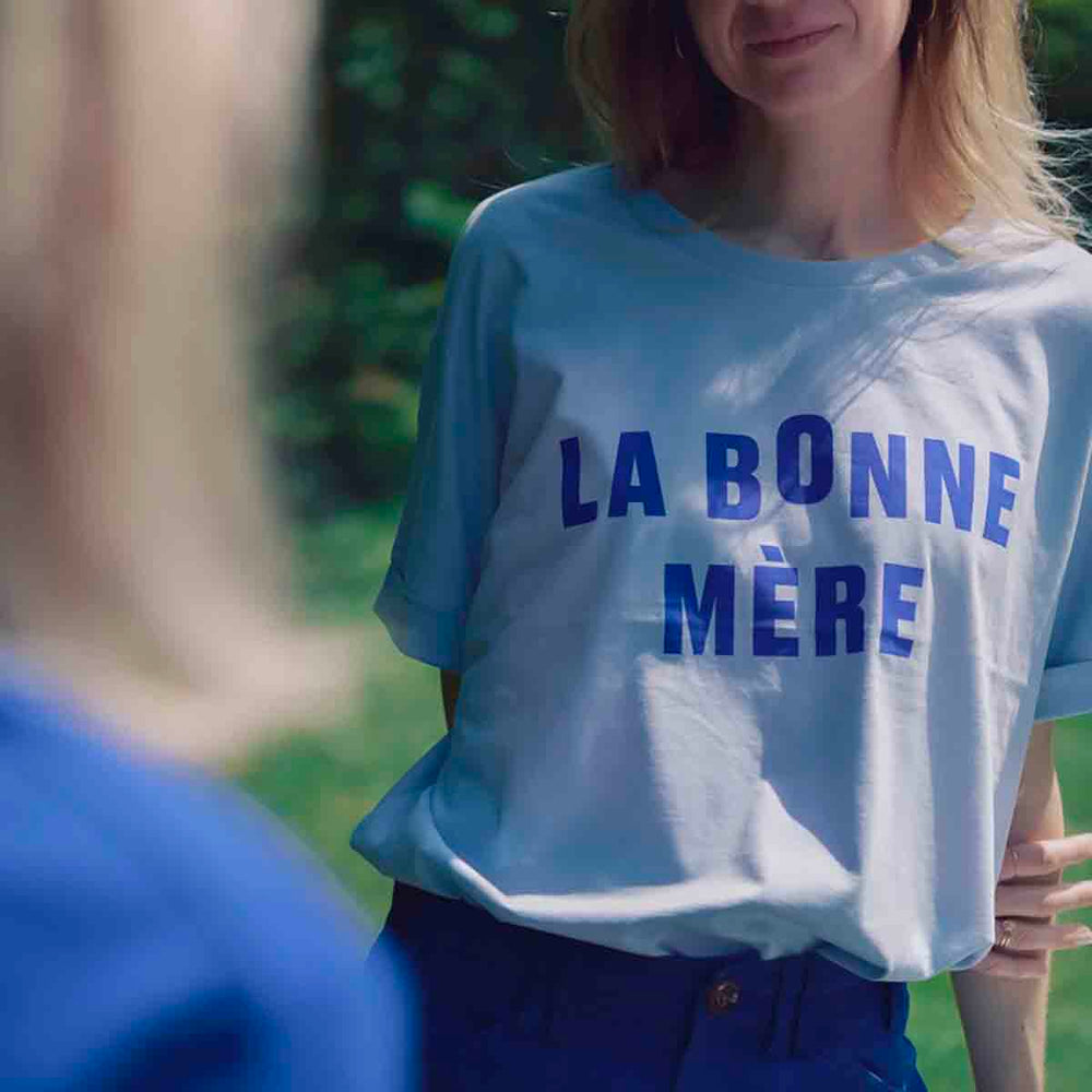
                      
                        T-SHIRT LA BONNE MÈRE - BLEU
                      
                    
