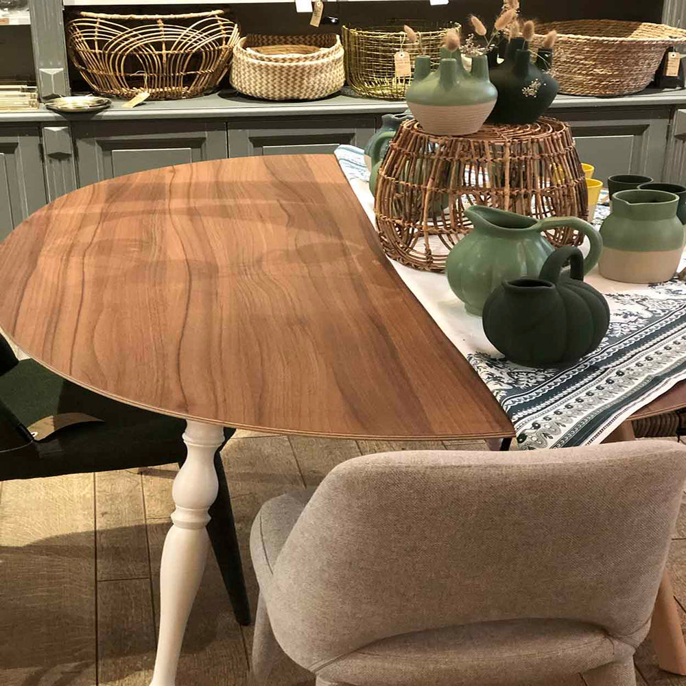 
                      
                        TABLE A MANGER GALET - XL
                      
                    