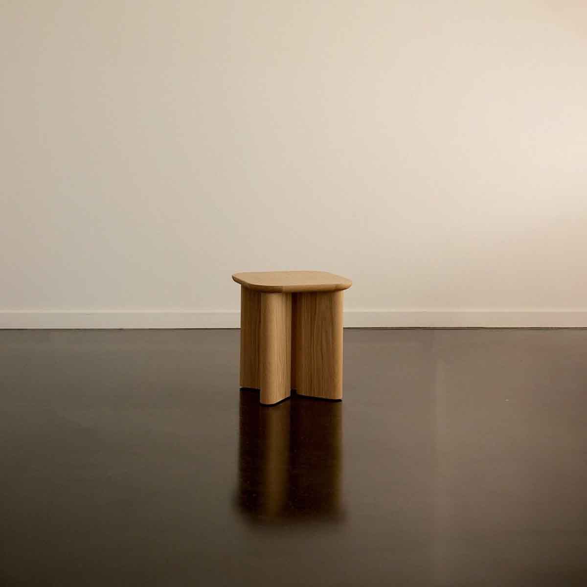 TABLE APPOINT GARANCE - BOIS VERNIS