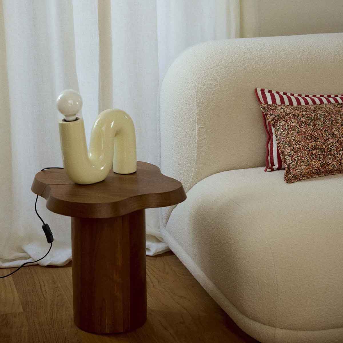 TABLE APPOINT MAHAUT- BOIS VERNIS