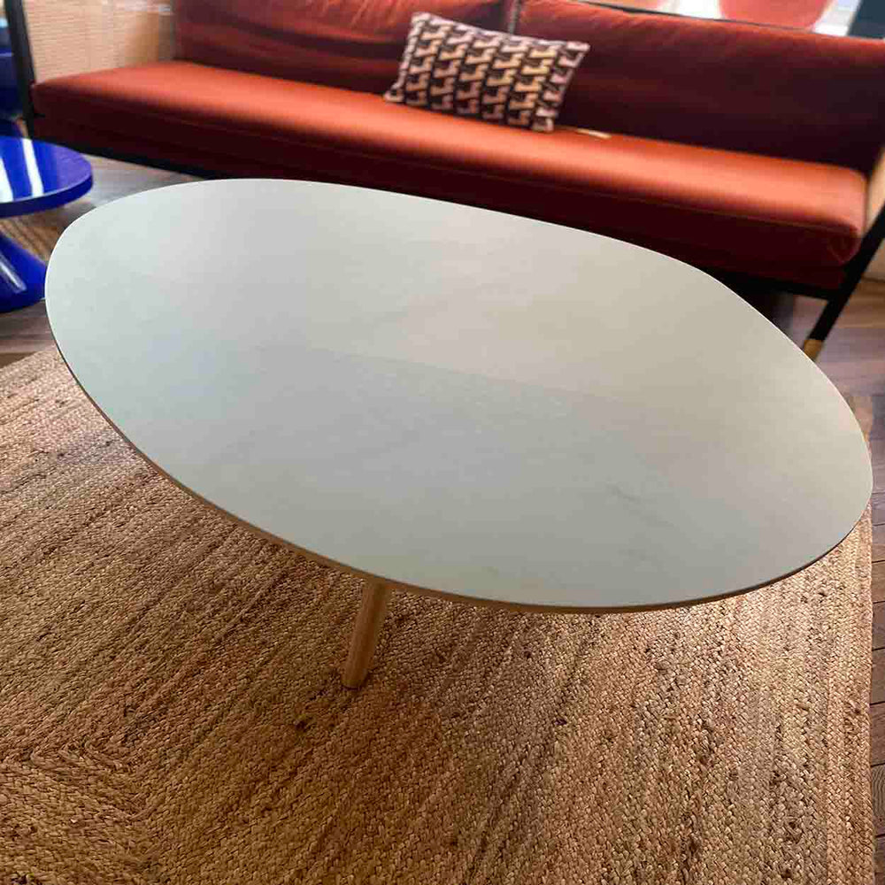
                      
                        TABLE BASSE GALET KAKI - M
                      
                    